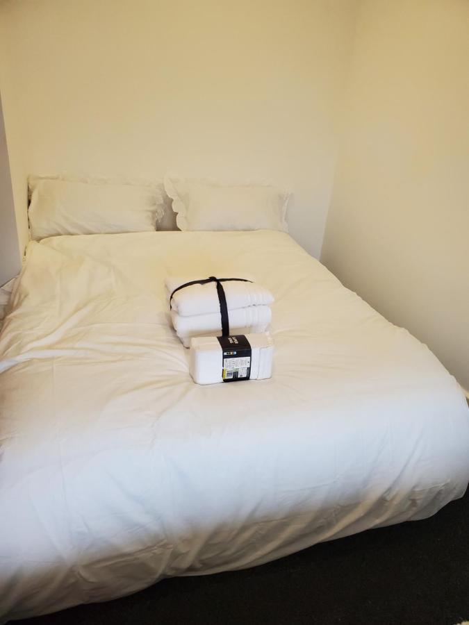 Beautiful & Elegant 2 Bed Room House Manchester Bagian luar foto